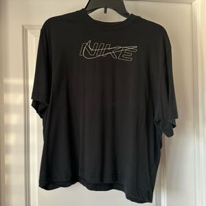 Women’s Nike Cropped Tee ( Size L )